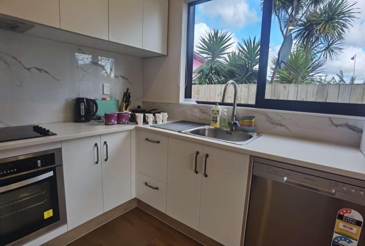 Henderson New House Villa Auckland Exterior photo